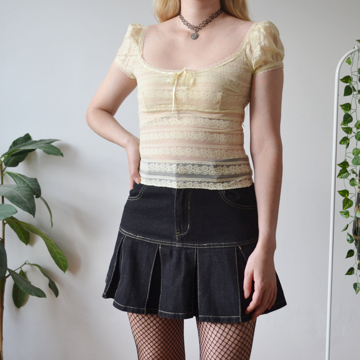 Vintage Cream Lace Top S