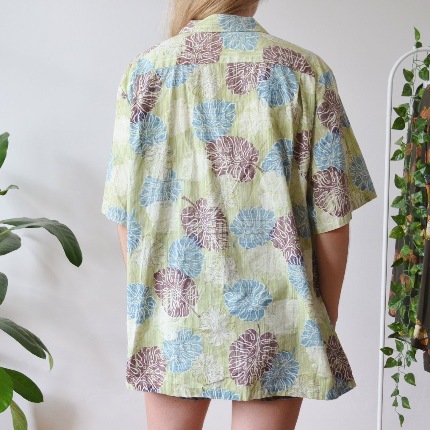 Leaf shirt XL