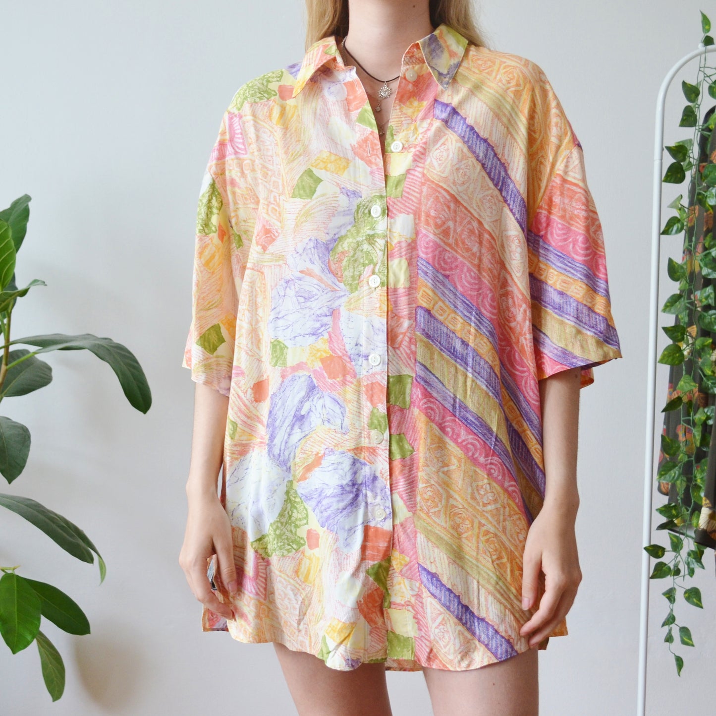 Abstract shirt XL