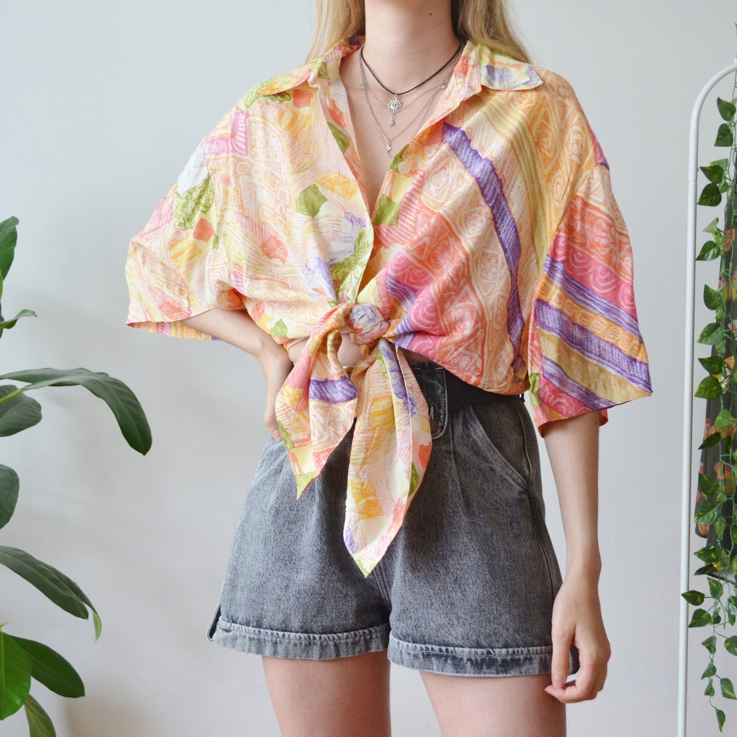 Abstract shirt XL