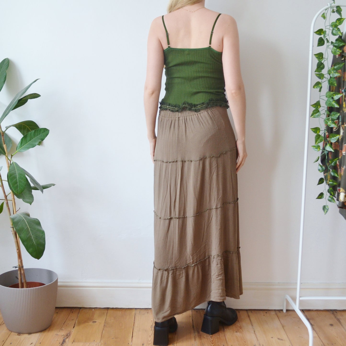 Vintage Khaki Tiered Skirt XL