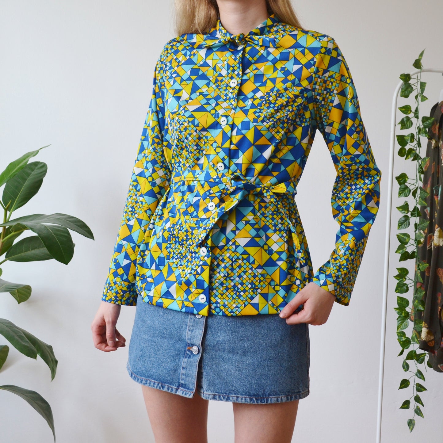Geometric 70s blouse M
