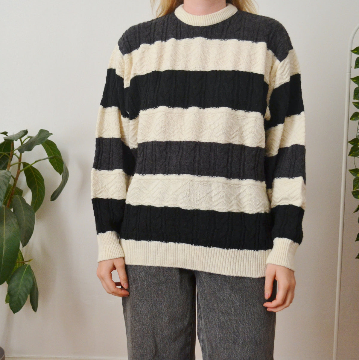 Vintage Monochrome Jumper L