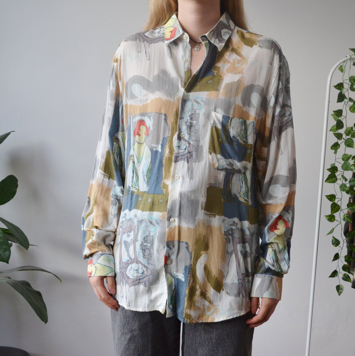 Abstract shirt M